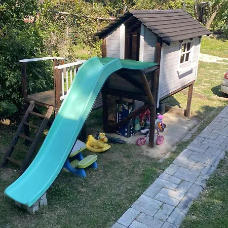 Mauiwikendaya * Novi Sad